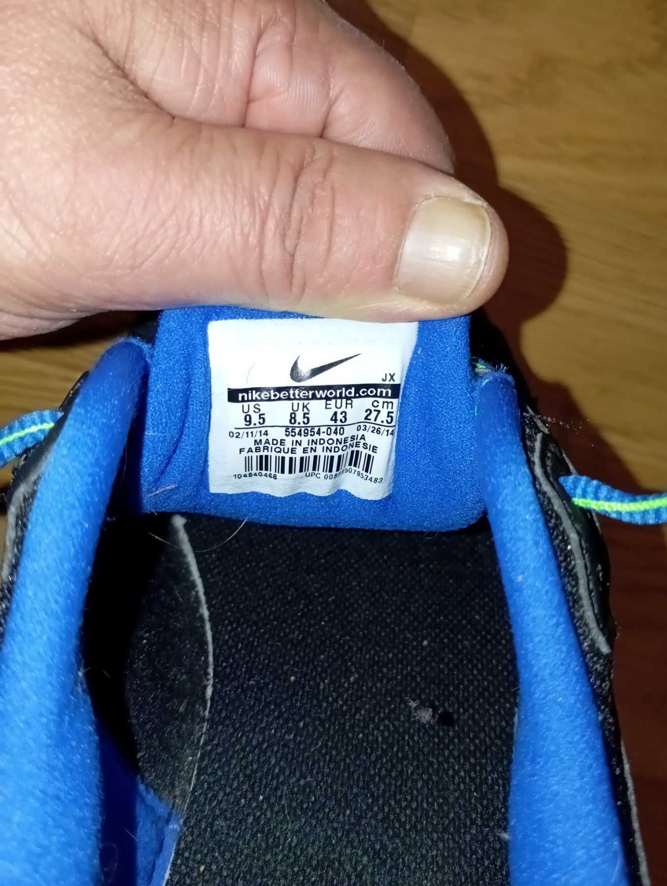 Кросівки Nike Revolution 2 43 27,5 см
