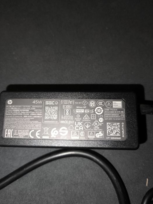 Продам зарядку для ноутбука/макбука