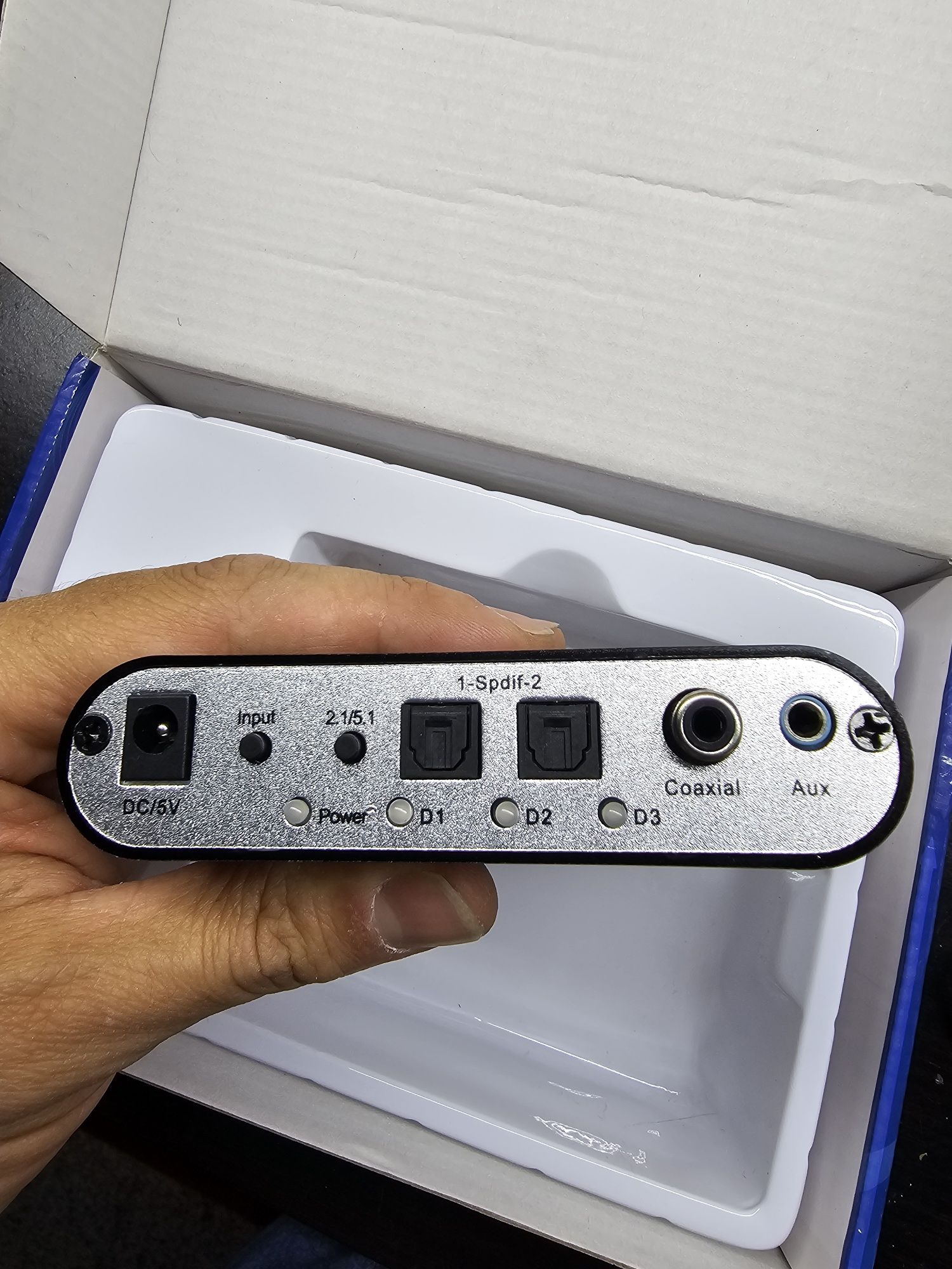 Conversor audio 5.1 digital em analógico