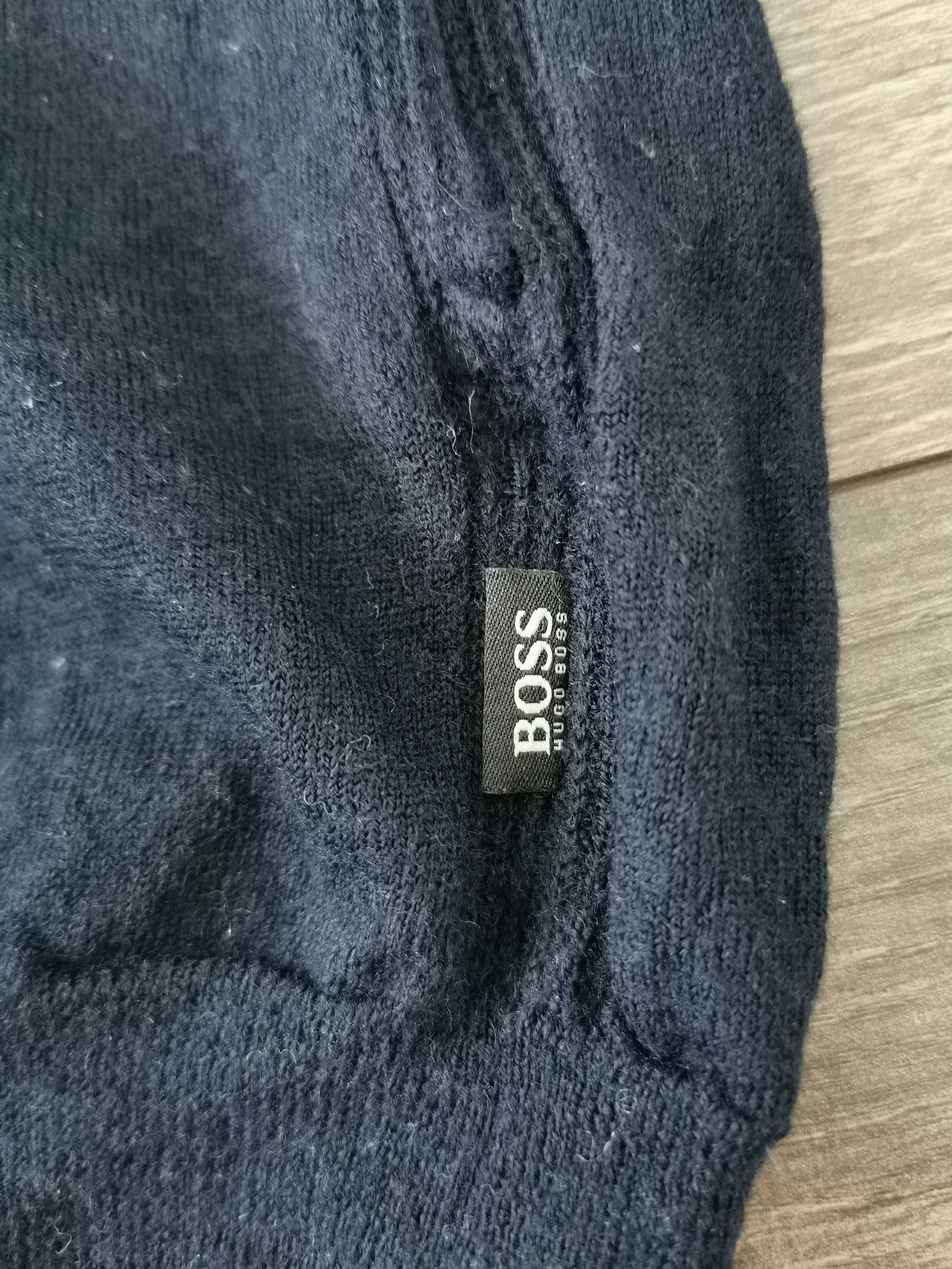 Sweter wełniany granatowy hugo Boss