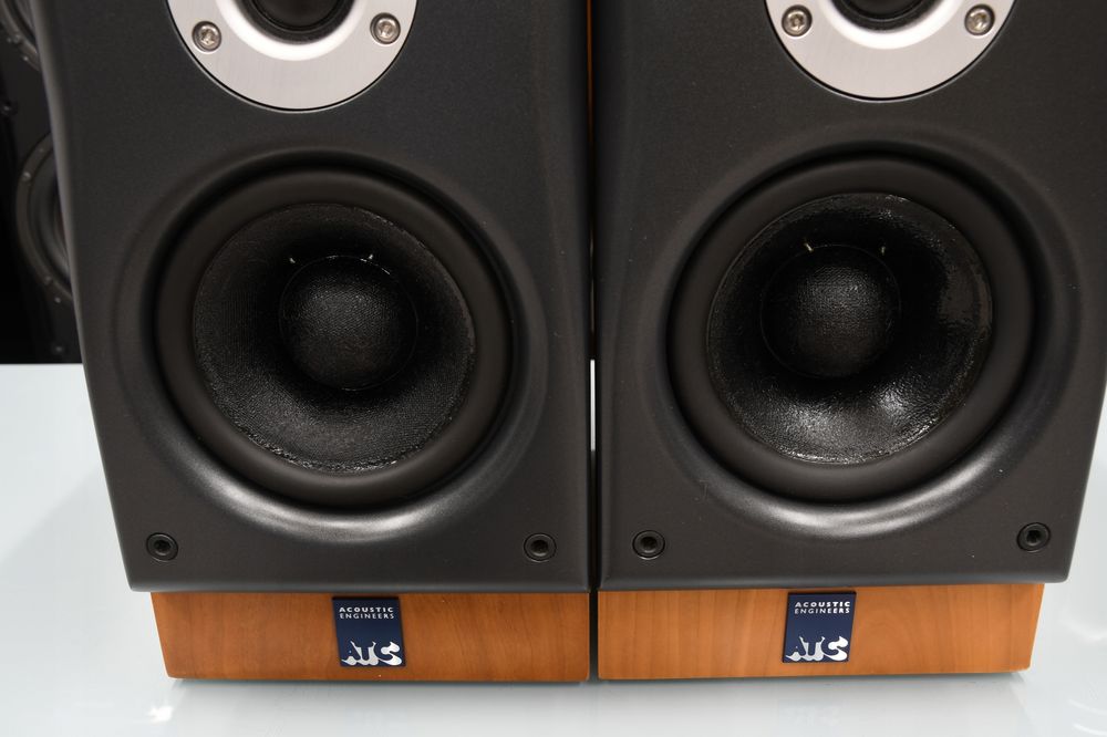 kolumny podstawkowe głośniki Monitory stereo ATC SCM7 V2 8 Ohm