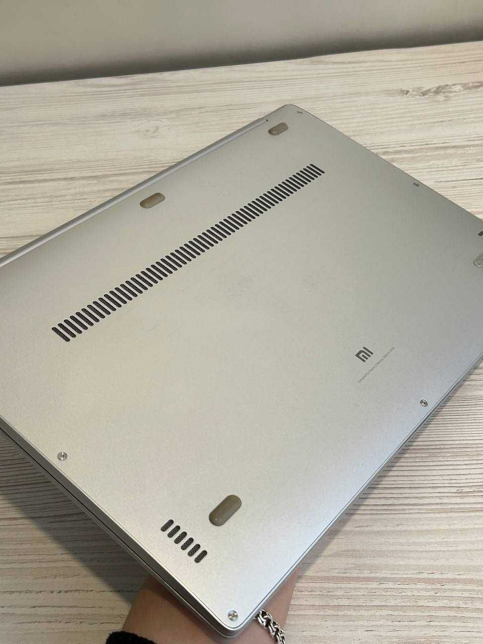 Ноутбук Xiaomi Mi Notebook Air 13.3"