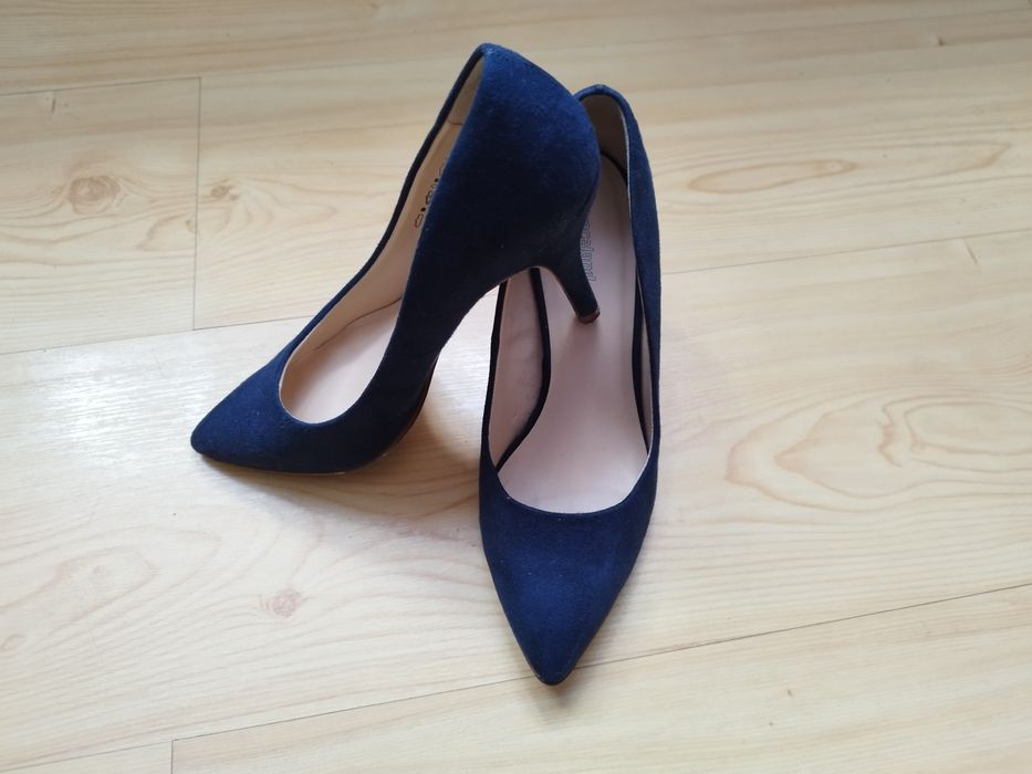 Deichmann zamszowe czółenka na obcasie r.36