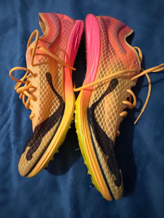 Шиповки для середніх дистанції Puma 42