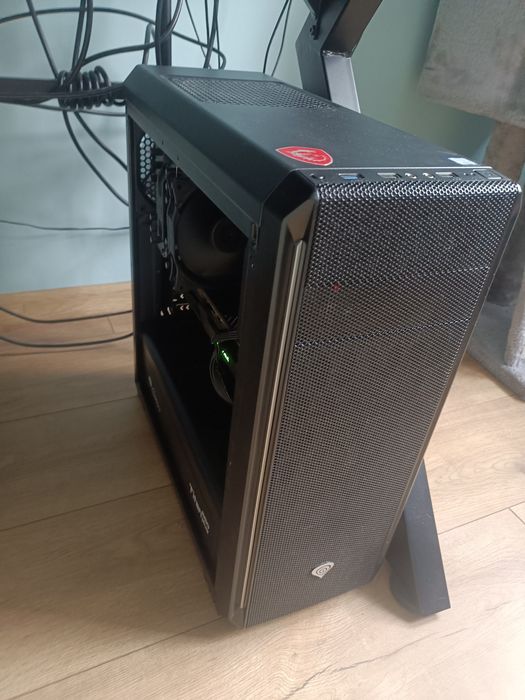 Komputer zestaw Intel i7-9700k/ RTX2070 SUPER/ 16GB RAM/ SSD - 1TB