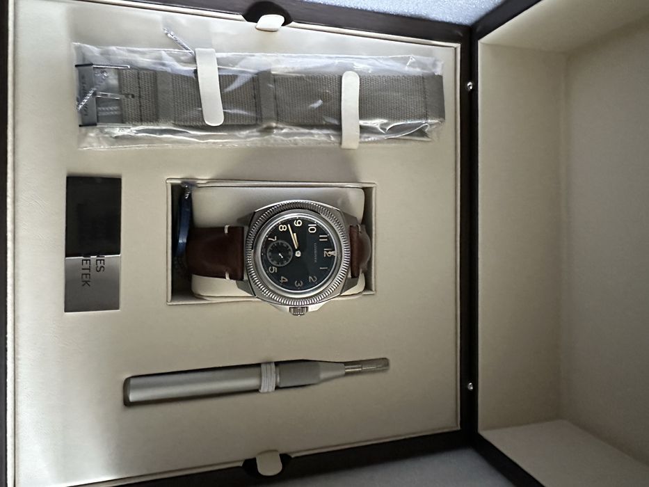 Longines Pilot Majetek