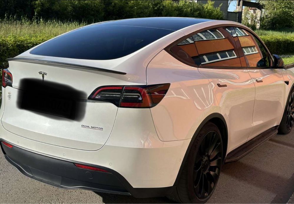Tesla model Y long range dual motor 2022