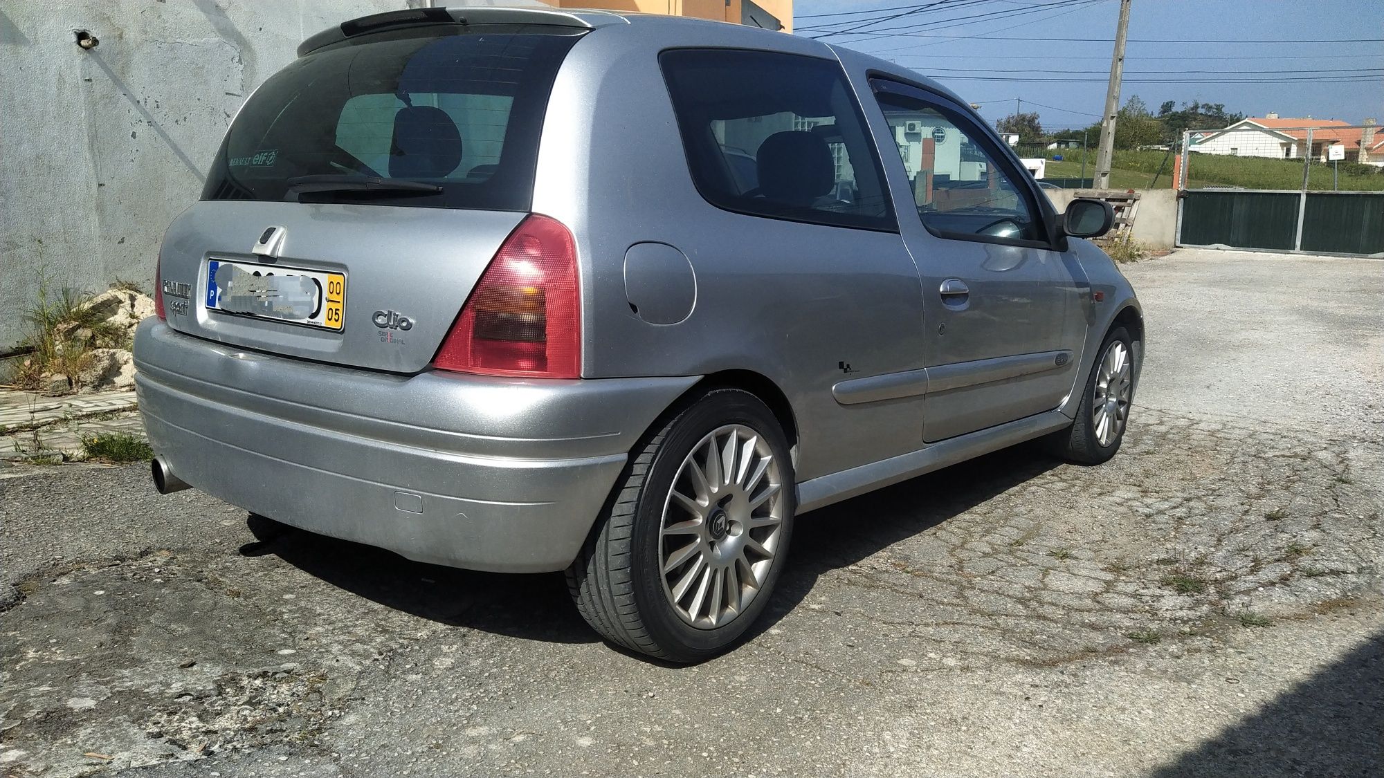 Renault Clio 2.0 16v RS