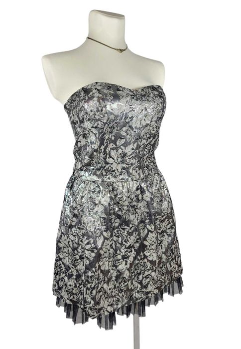 Srebrna błyszcząca wizytowa rozkloszowana sukienka 42,XL QED London