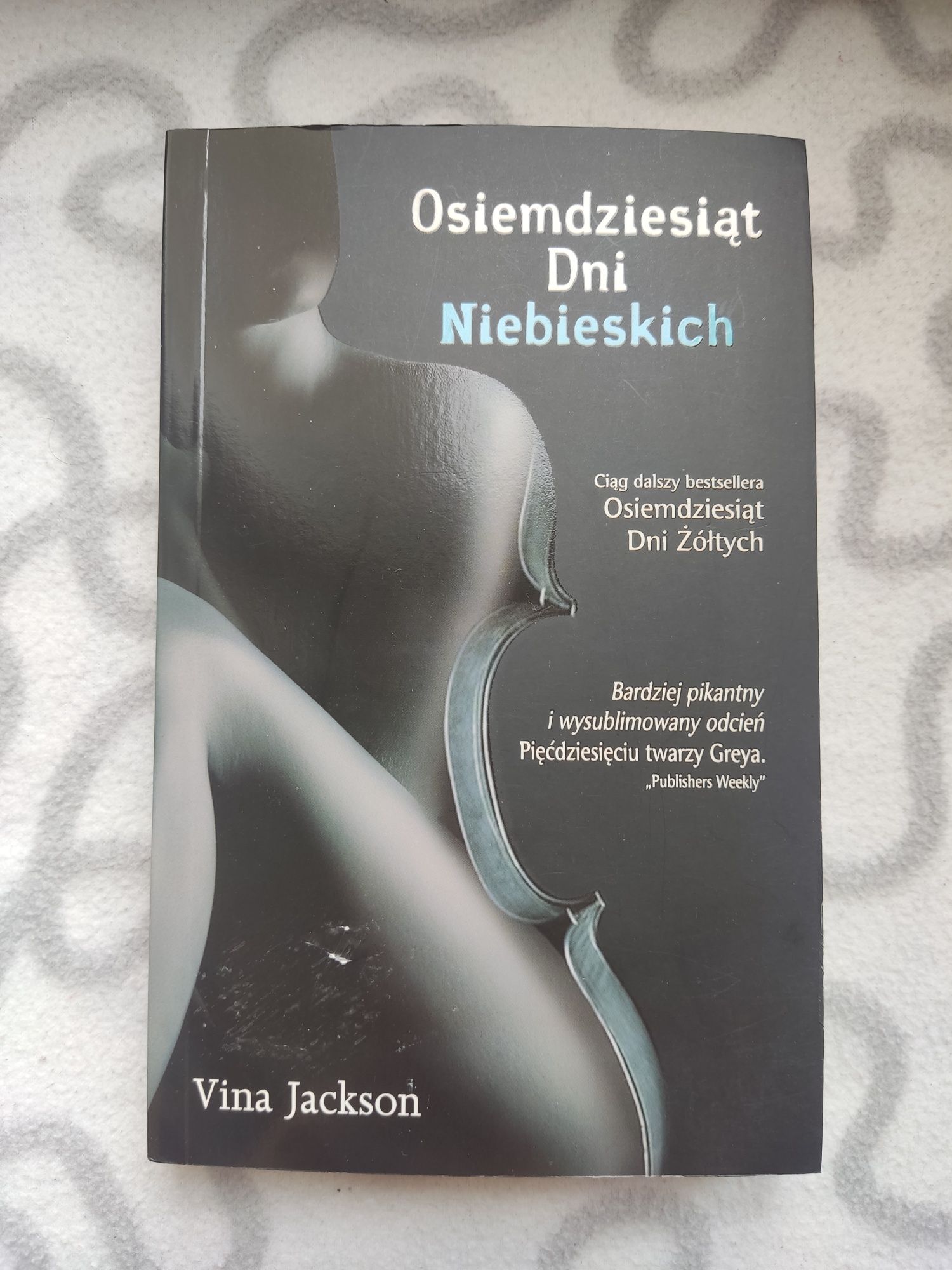 Książka 80 dni niebieskich Vina Jackson wydawnictwo Amber