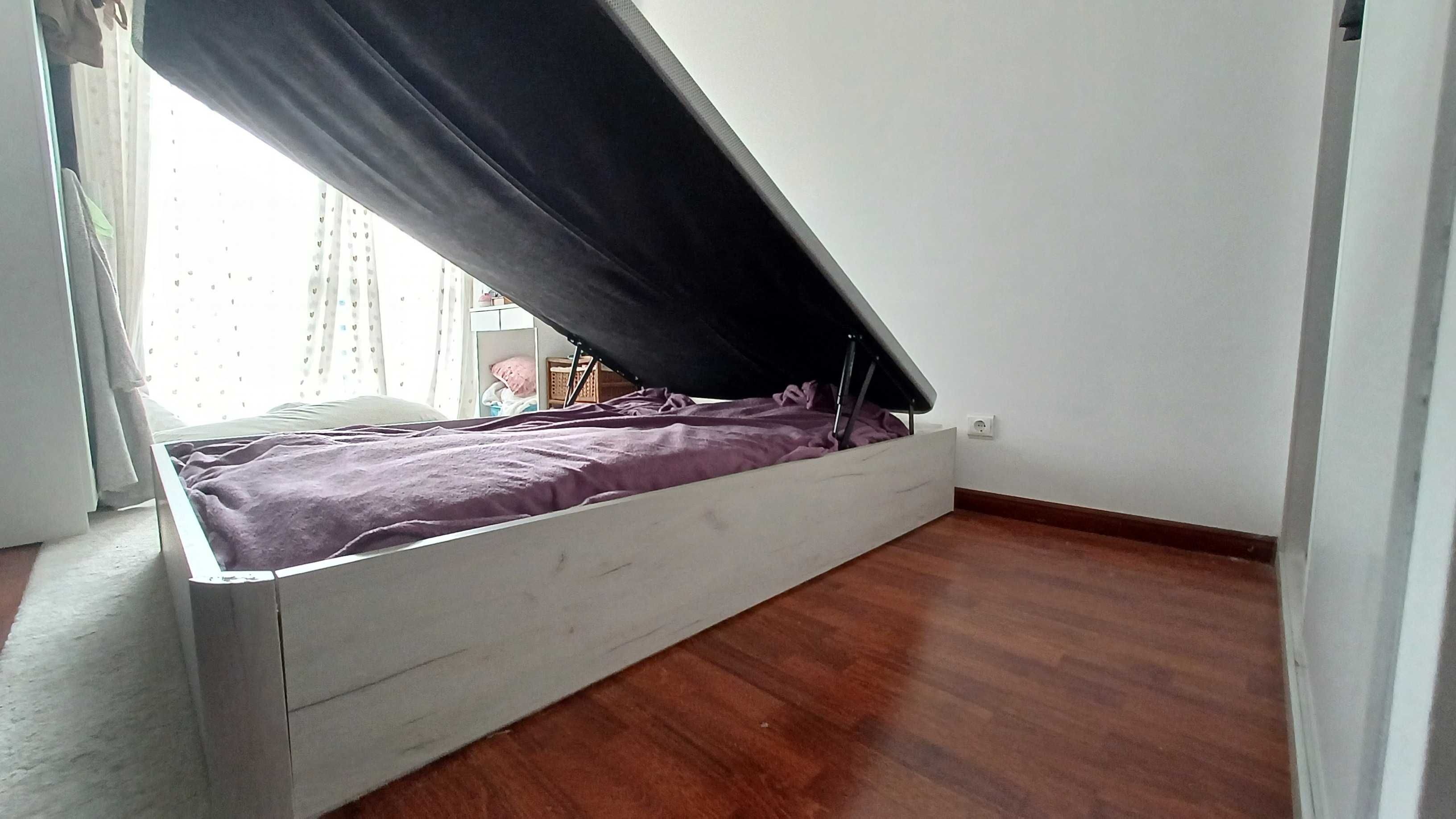 Venda Urgente! Cama com arrumação + colchão