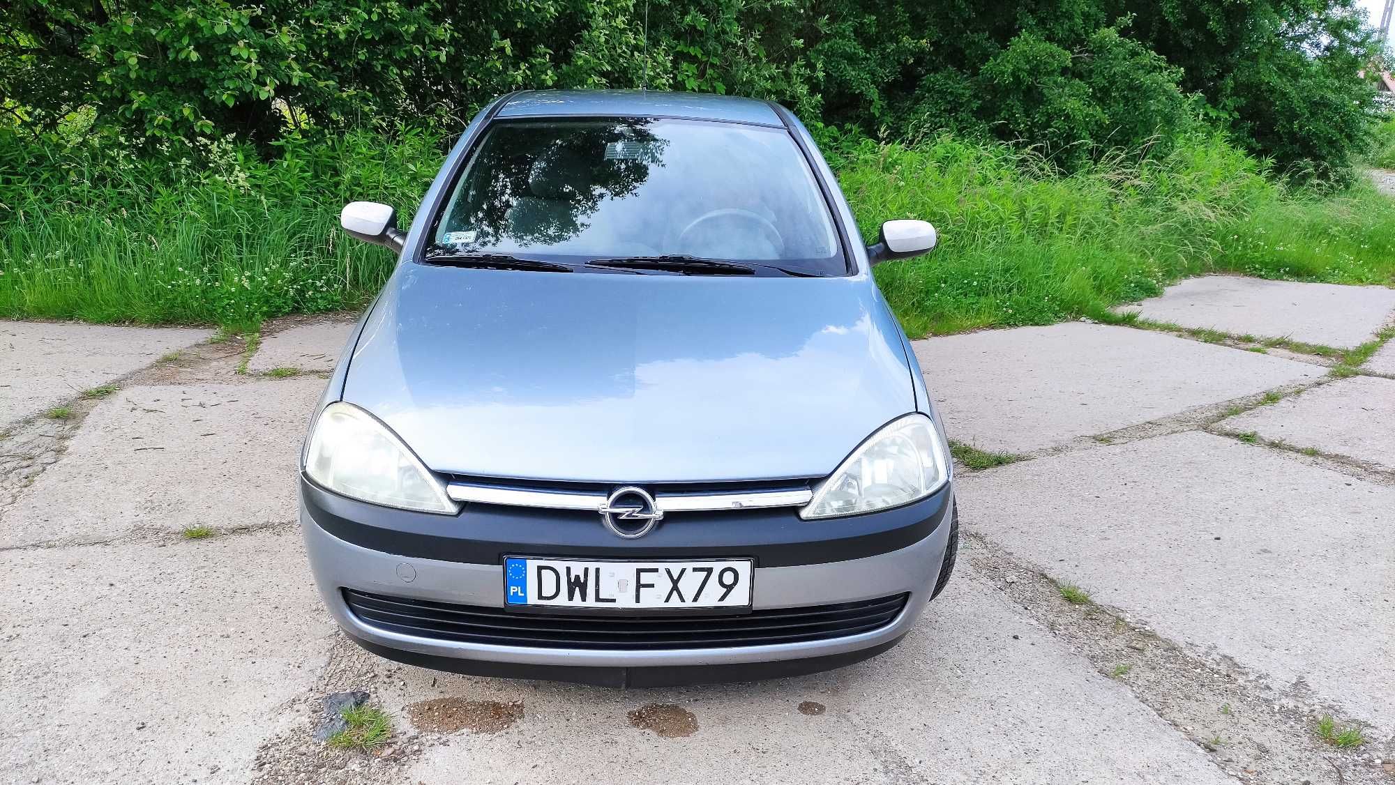 Opel Corsa C 1.0 Klima 2003 r