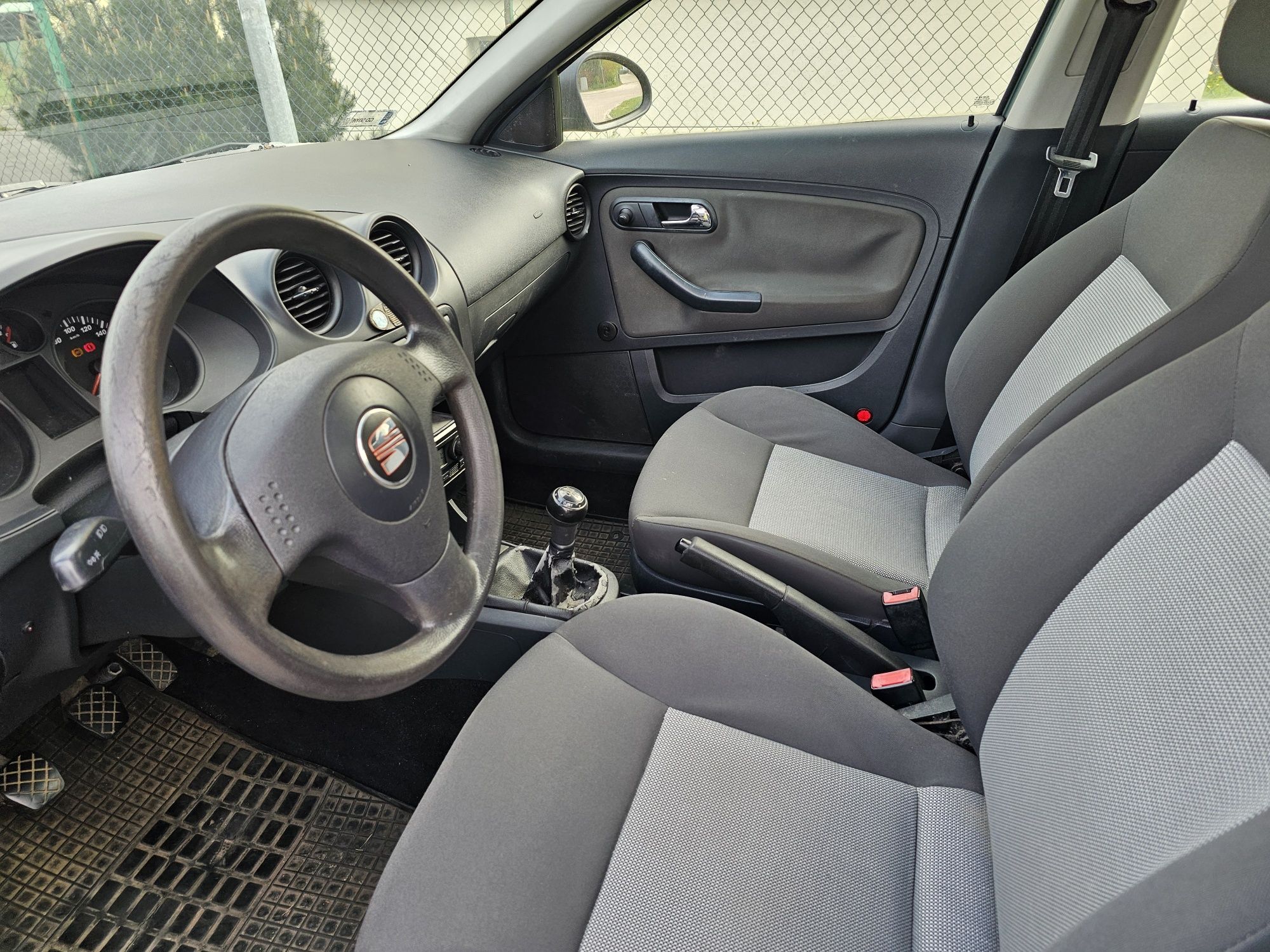 Seat Cordoba 1.6 bez gaz, KLIMAtronic, elektryczne szyby, alufelgi
