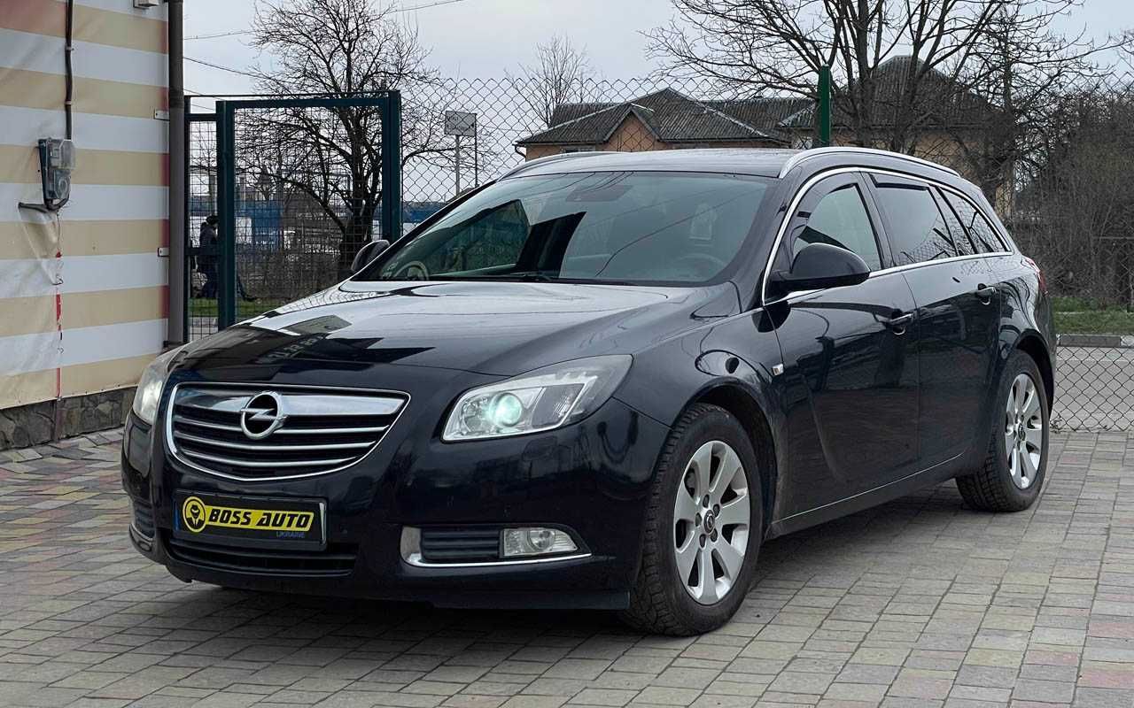 Opel Insignia 2011