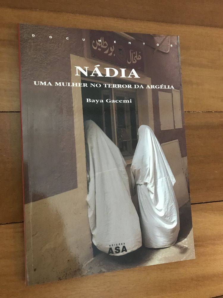 Nadia; livro