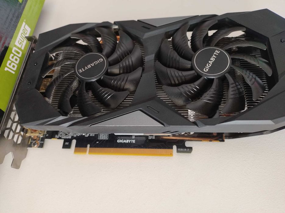 Karta Graficzna NVIDIA GTX GeForce 1660 Super GDRR6 / 6GB