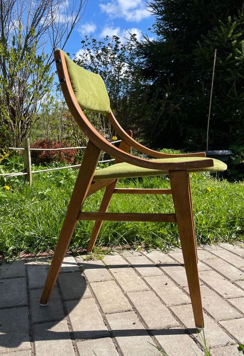 3 krzesła, lata 70, wyprodukowane w ZPD Zamość.