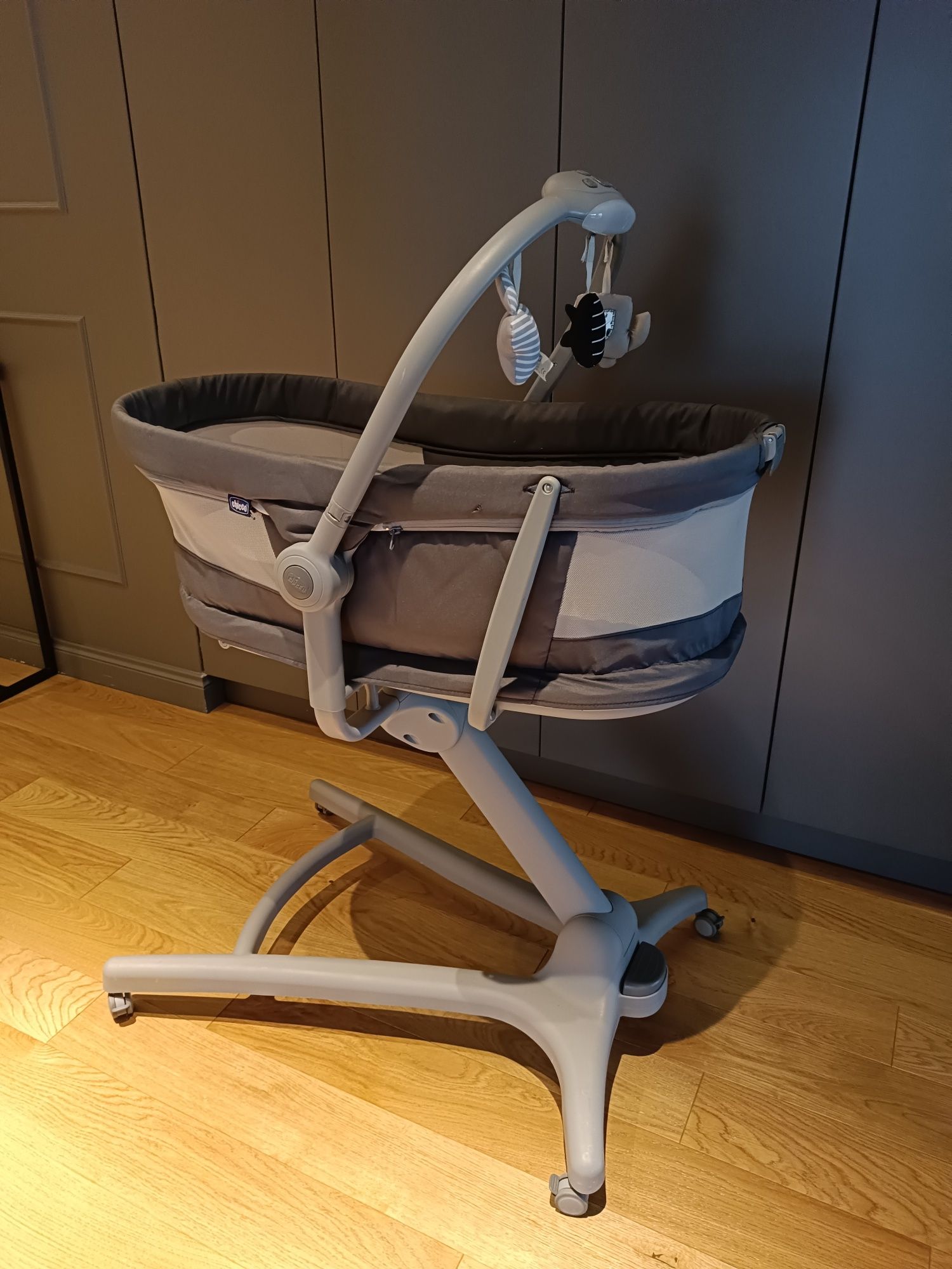 Łóżeczko Chicco baby hug 4w1