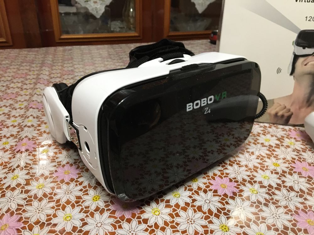 Продаю VR окуляри віртуальної реальності