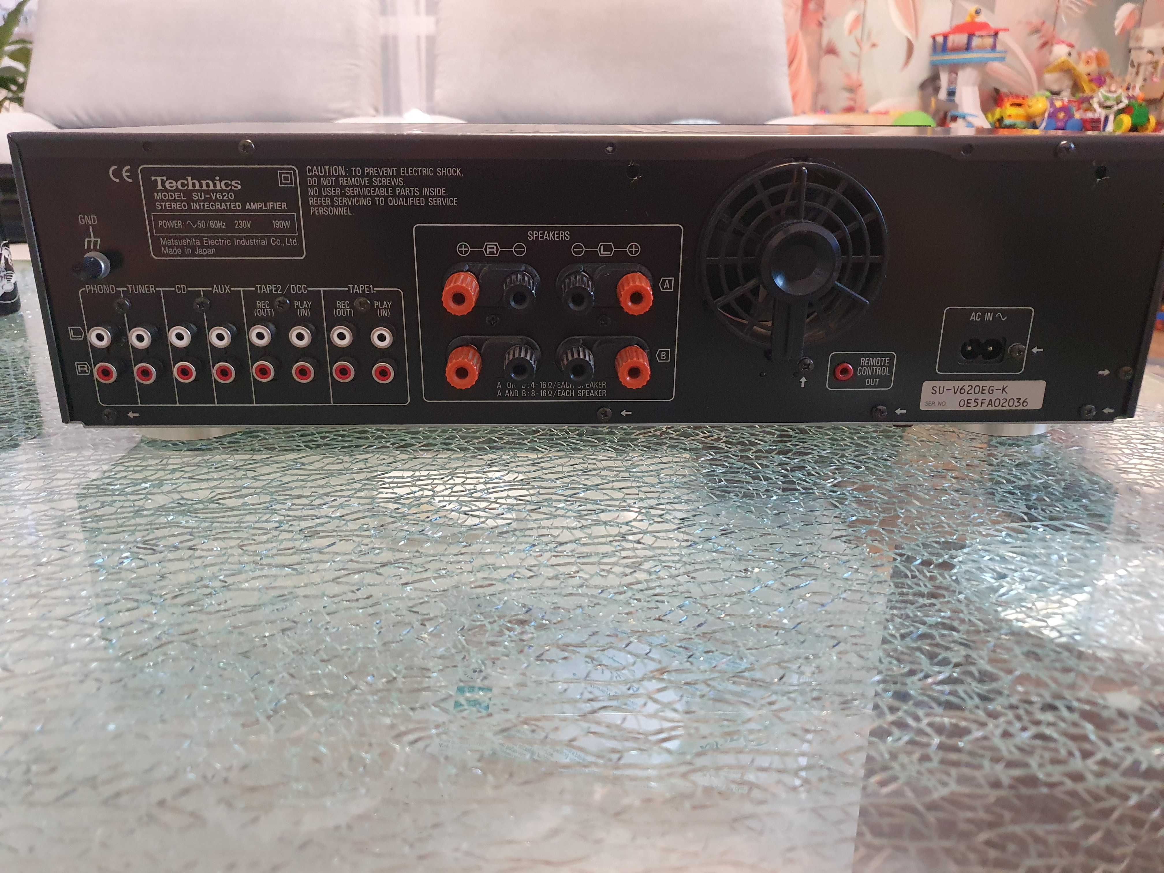 Technics Wzmacniacz SU-V620 + pilot
