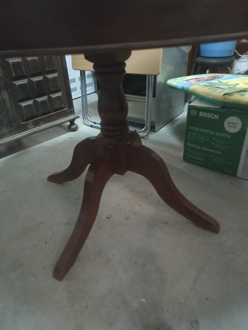 Mesa em madeira extensível