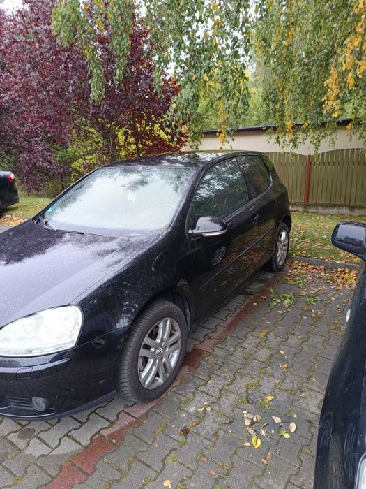 Volkswagen golf 5 1.6benzyna