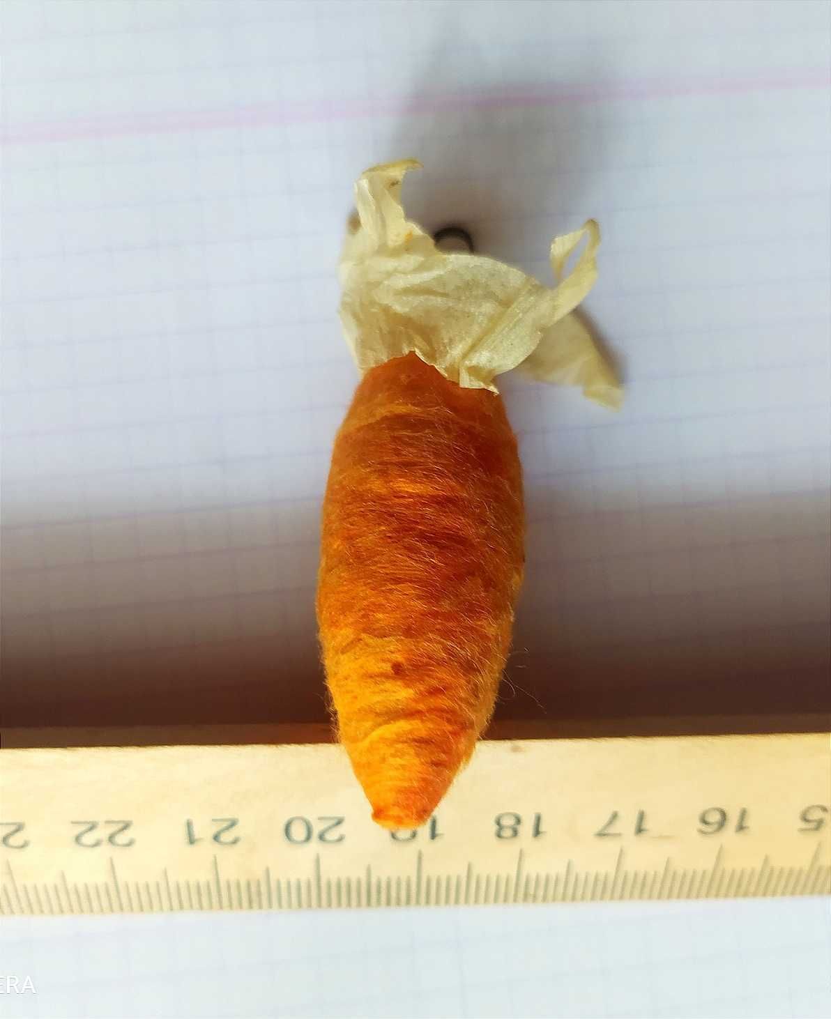 Старинная игрушка елочная морковка, ручная работа