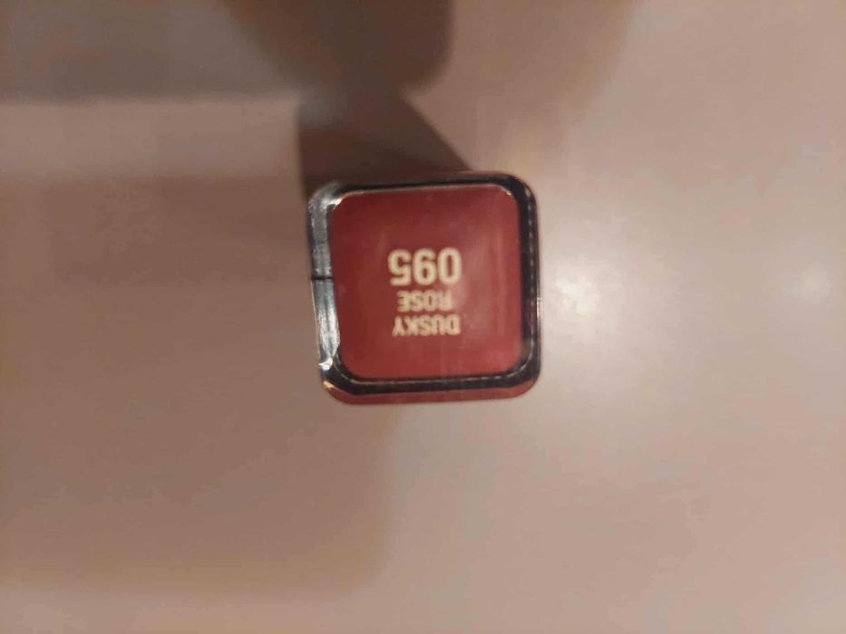 Помада Max Factor. Dusky Rose 095.