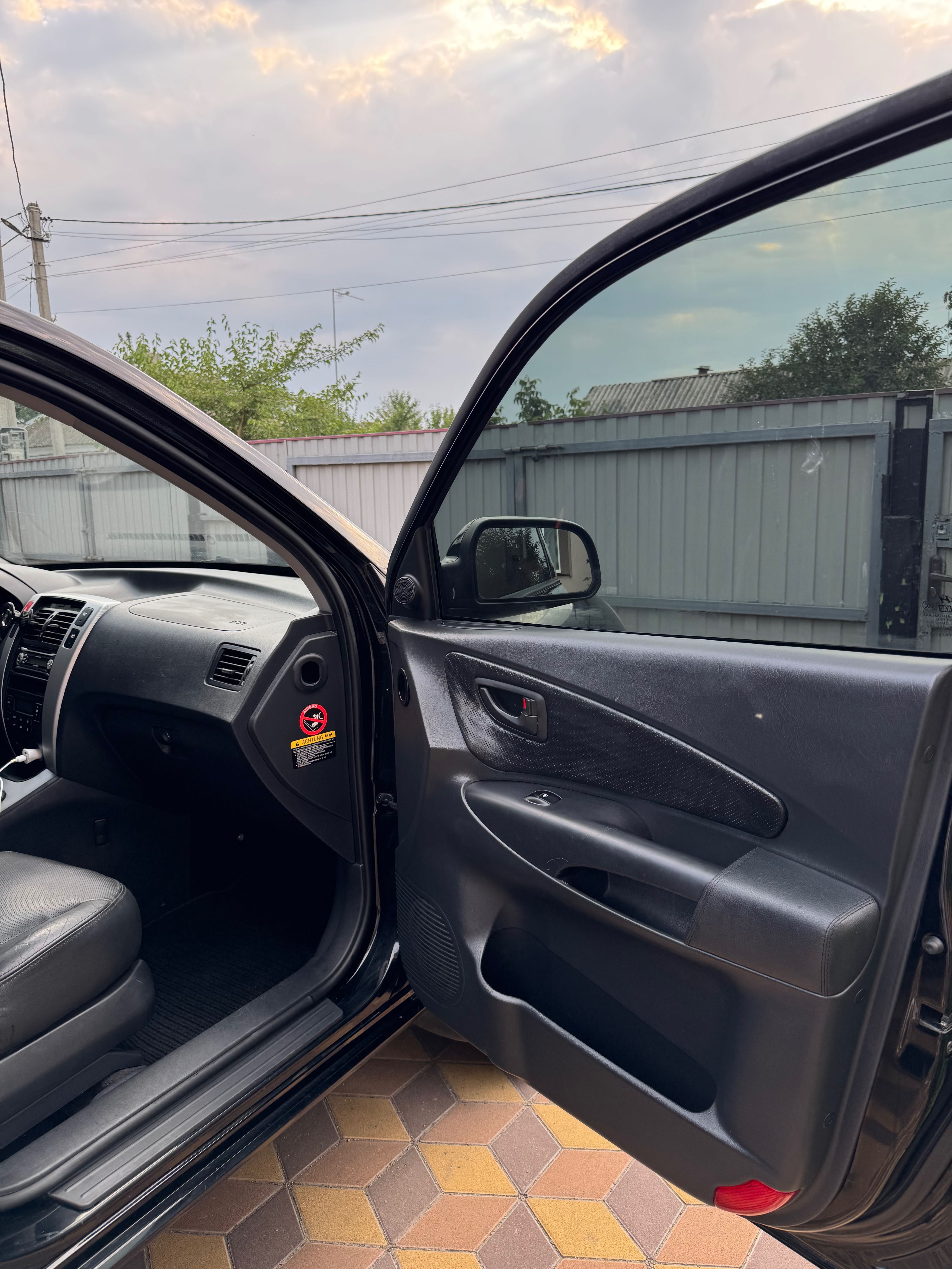 Hyundai Tucson 2007 I покоління