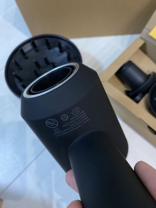 Фен Dyson supersonic