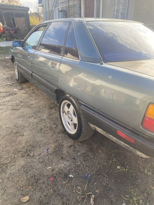 Ауді 100с3 в хорошому стані