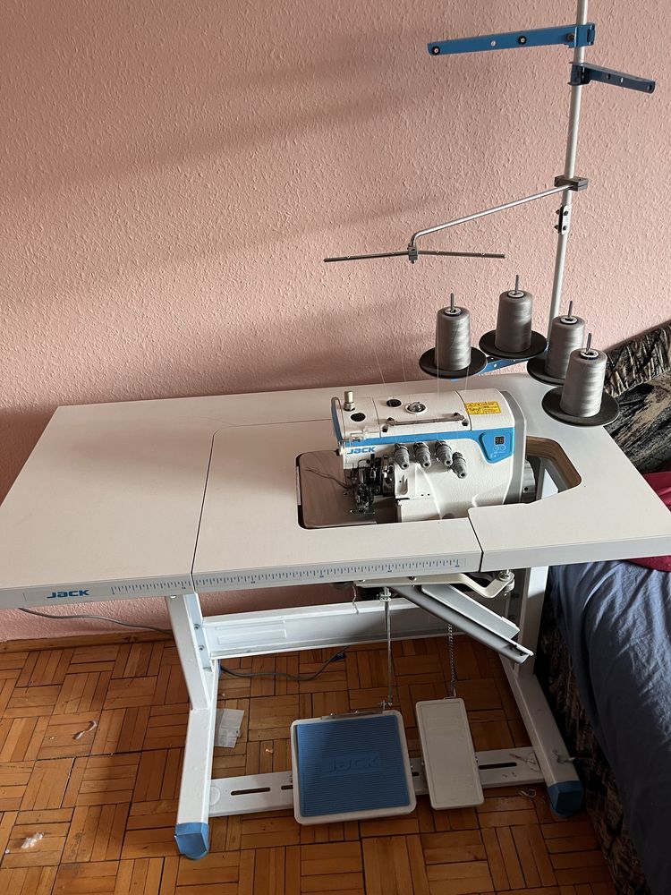 Overlock jack e4 przemysłowy