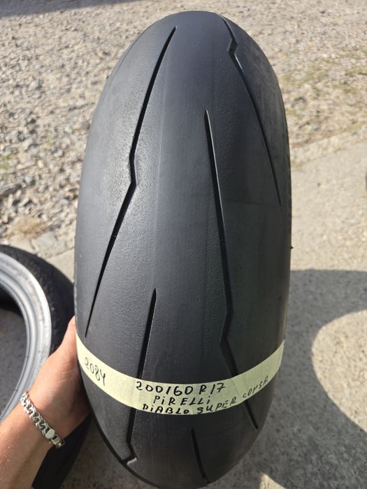 200 60 17 Pirelli Diablo Supercorsa SP