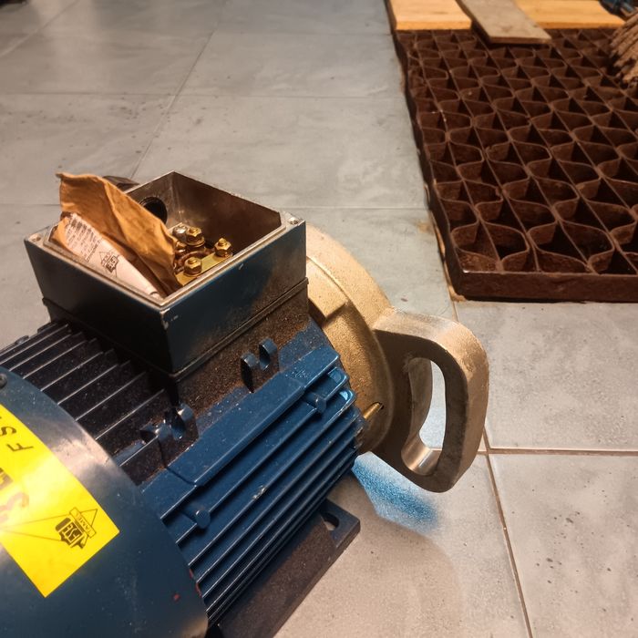 Silnik elektryczny 750W