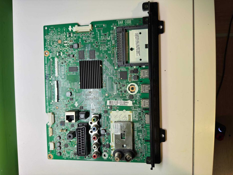Działające płyty – zasilacz i płyta główna do telewizora LG 47LN575S