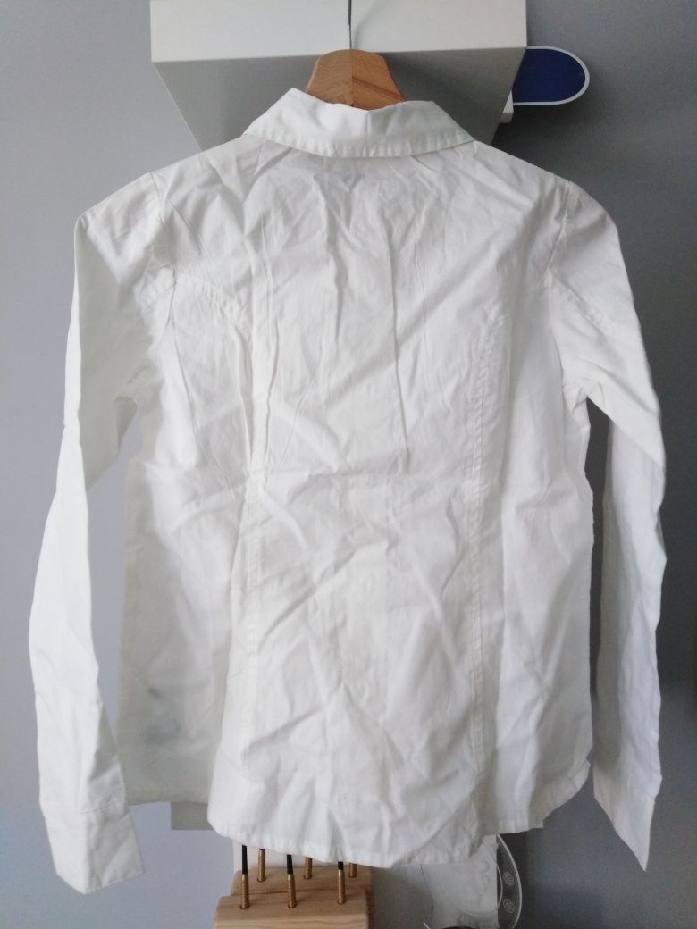 Nowa biała koszula na uroczystości 51015 r. 158