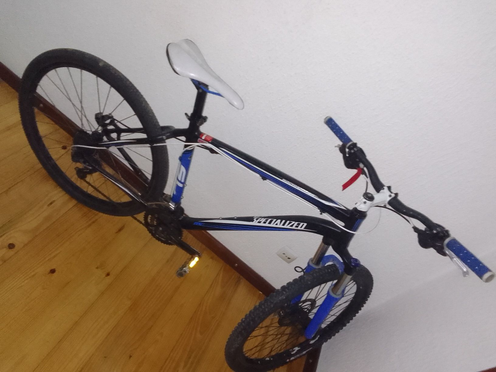 Bicicleta Specialized Rockhopper Roda 26