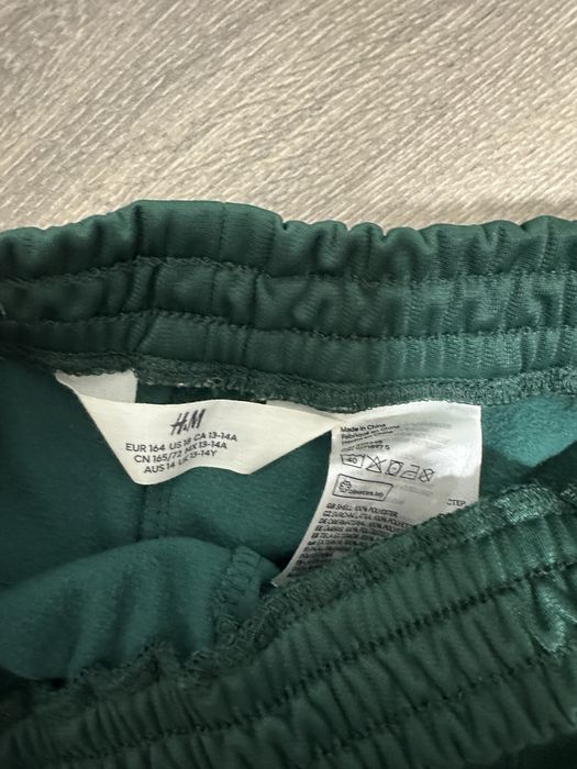 Дуже стильні зелені штани h&m