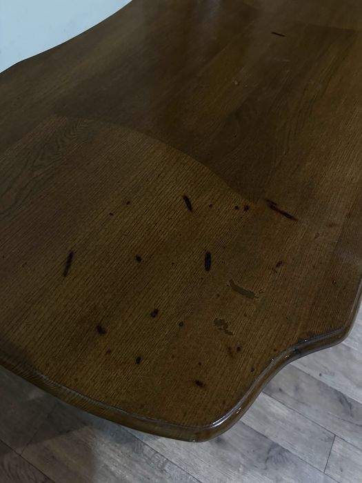 Антикварний дубовий журнальний столик