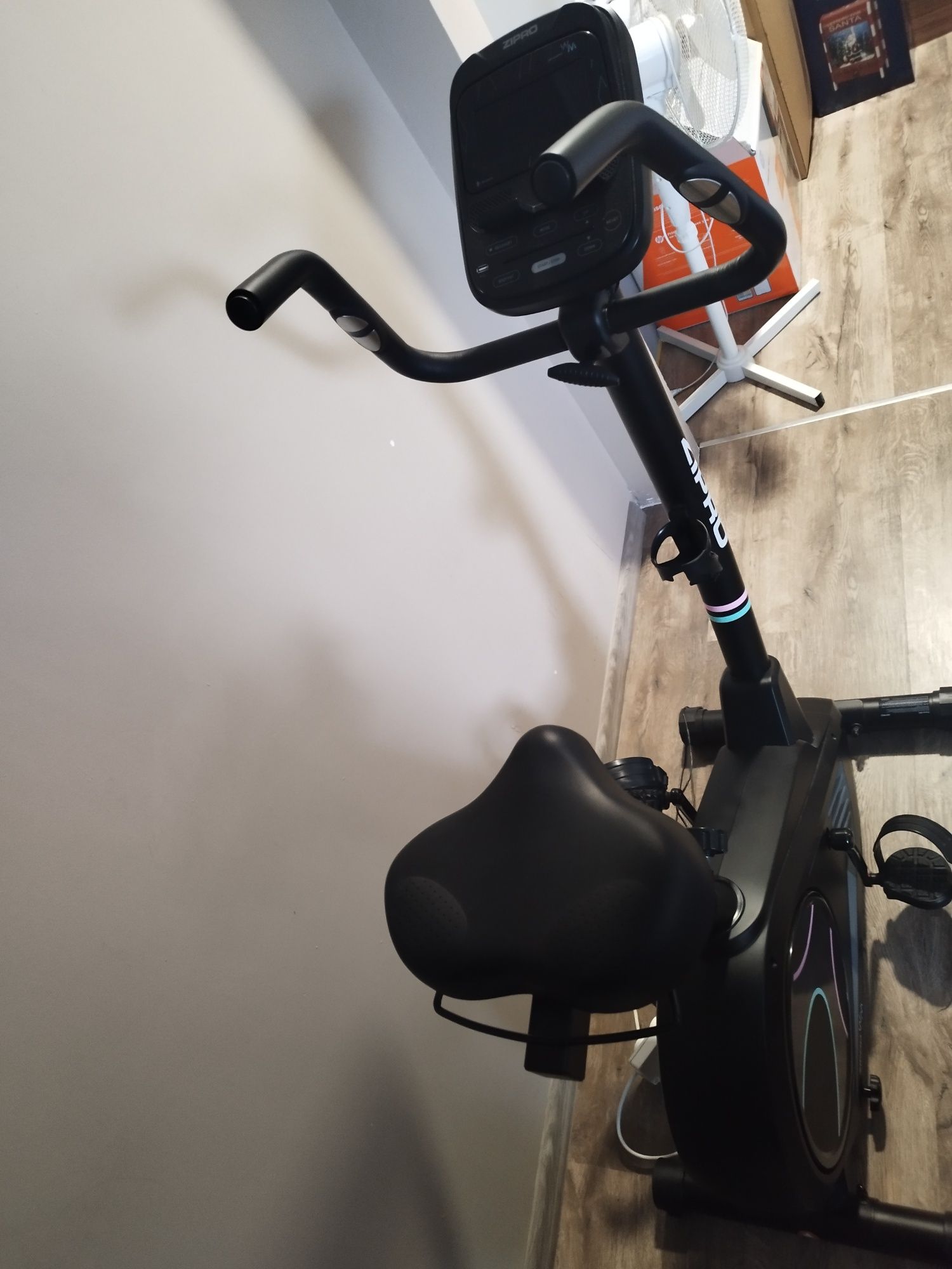 Rower stacjonarny Zipro Flame WM