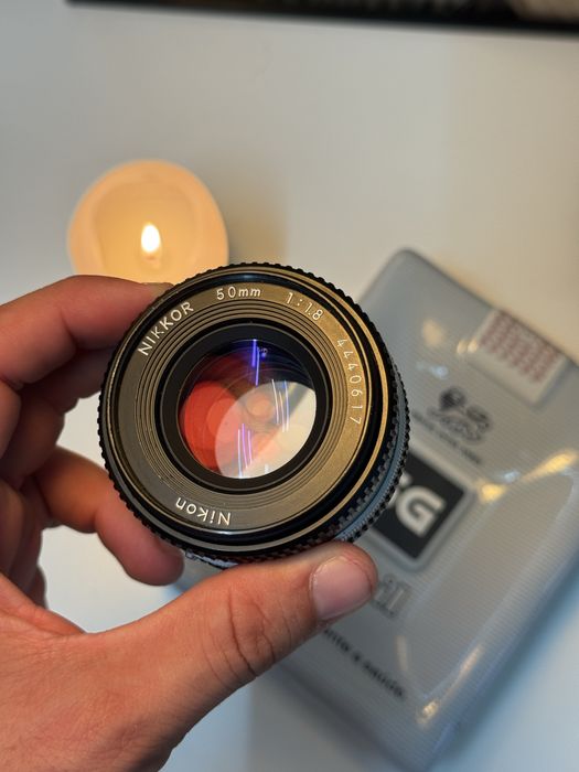 Nikon nikkor 50mm f/1.8 (pancake).