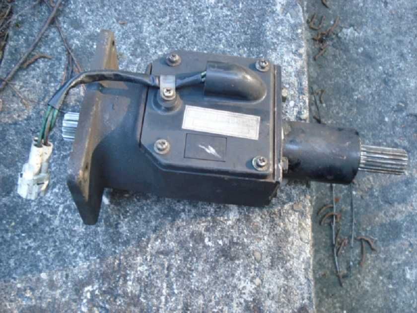 pompa oleju do widlaka 3t  elektryk