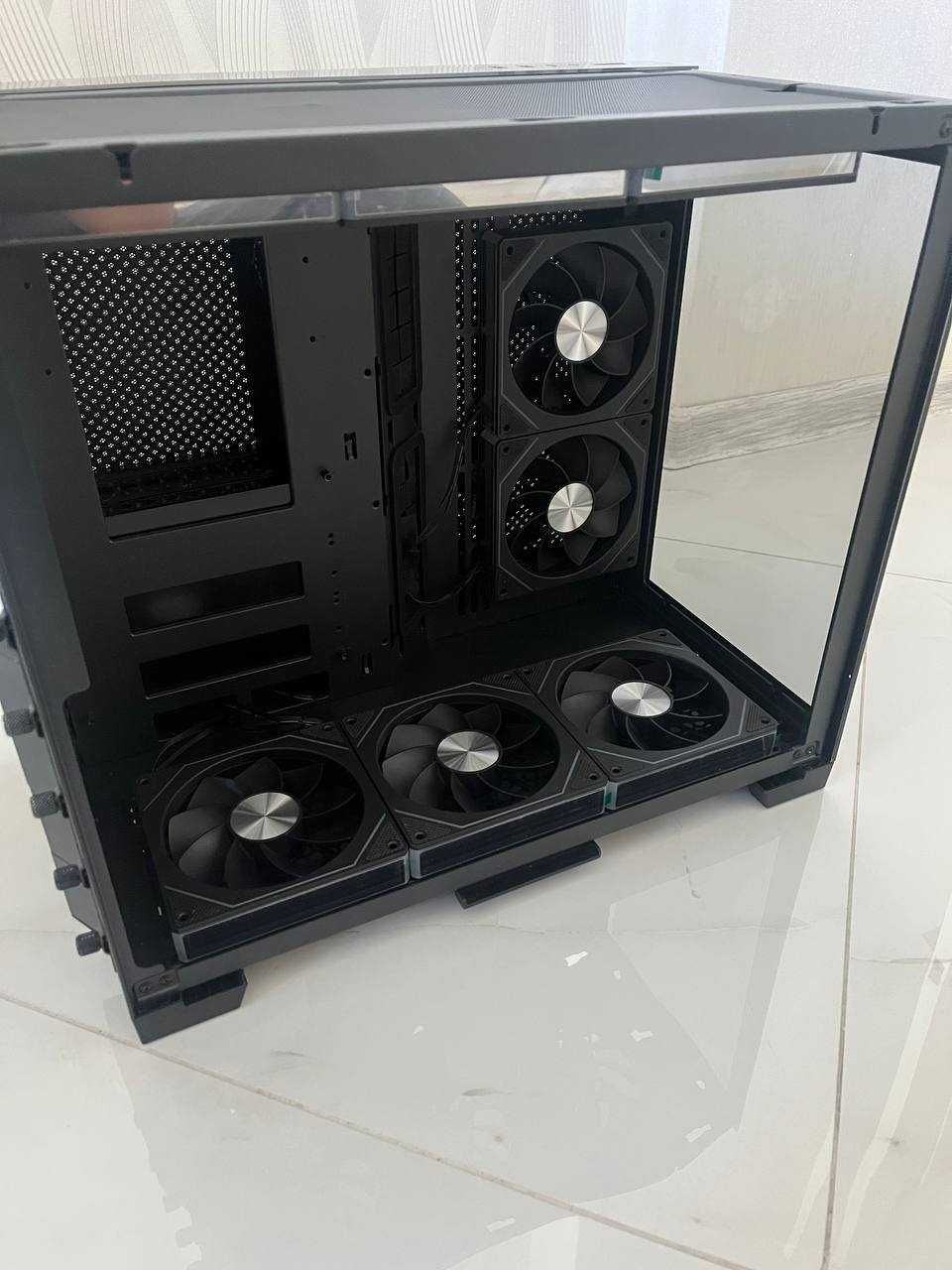 Lian Li O11 Dynamic Mini – стильний та функціональний корпус