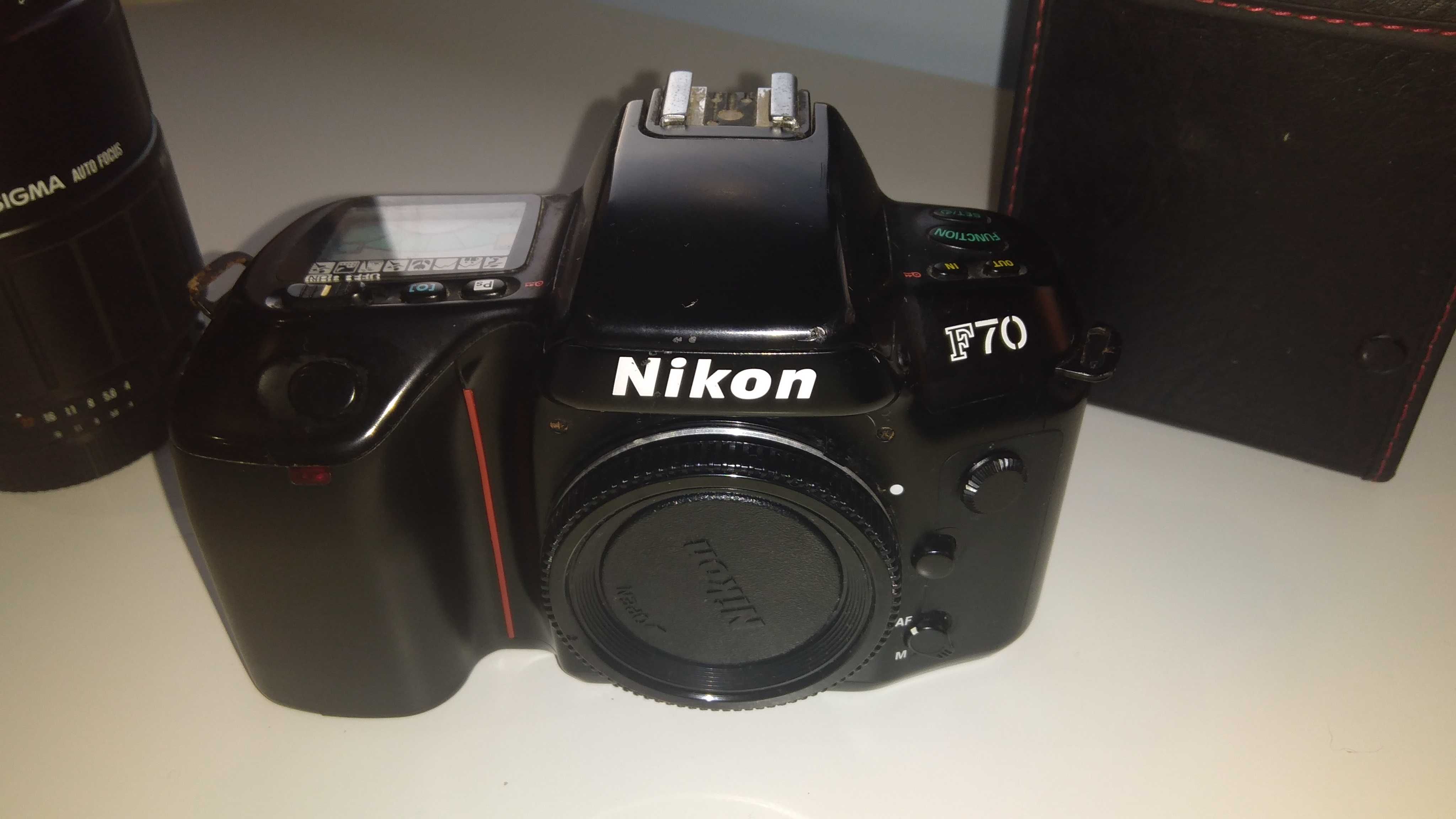 Nikon F70 com Sigma 70-300 (de rolo)