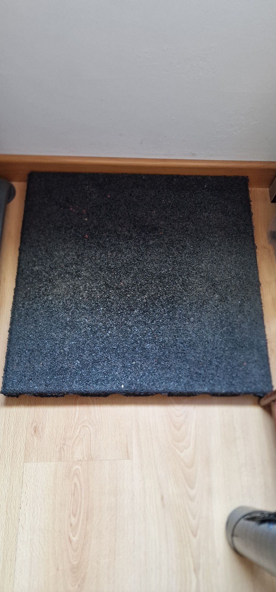 Pisos de Borracha Anti-Impacto 50x50x4 cm (16 Unidades)