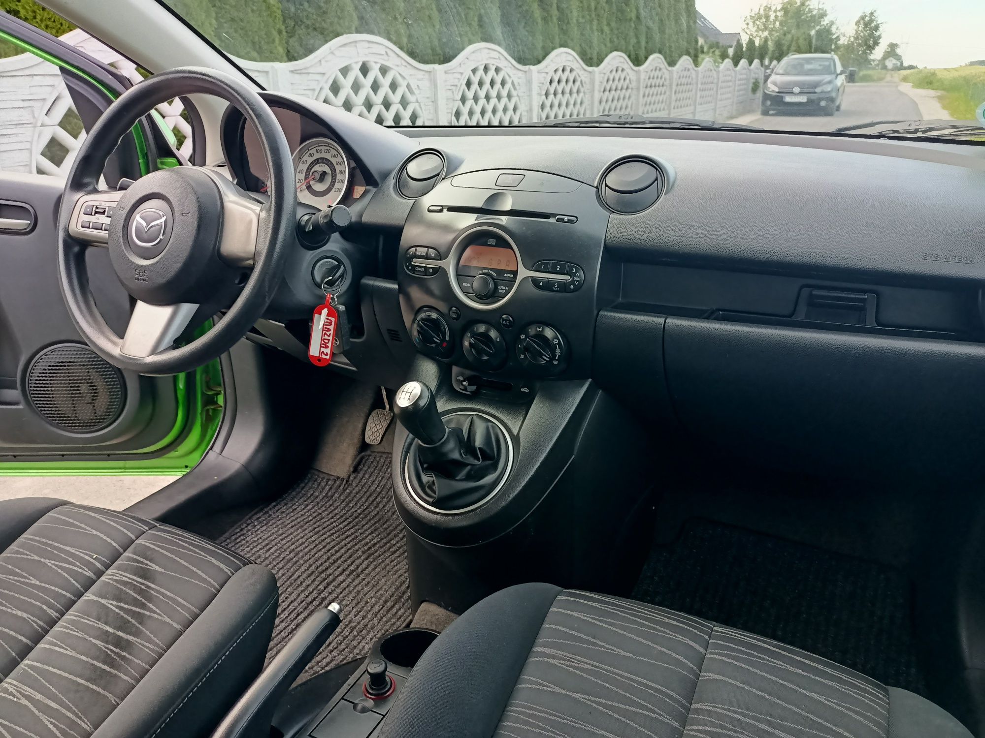 Mazda 2 z Niemiec 1,3 benzyna w super stanie.