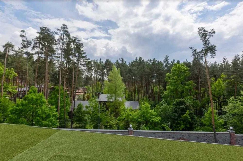 Стильний будинок 700м2 в с. Рудики, Козин Конча-Заспа