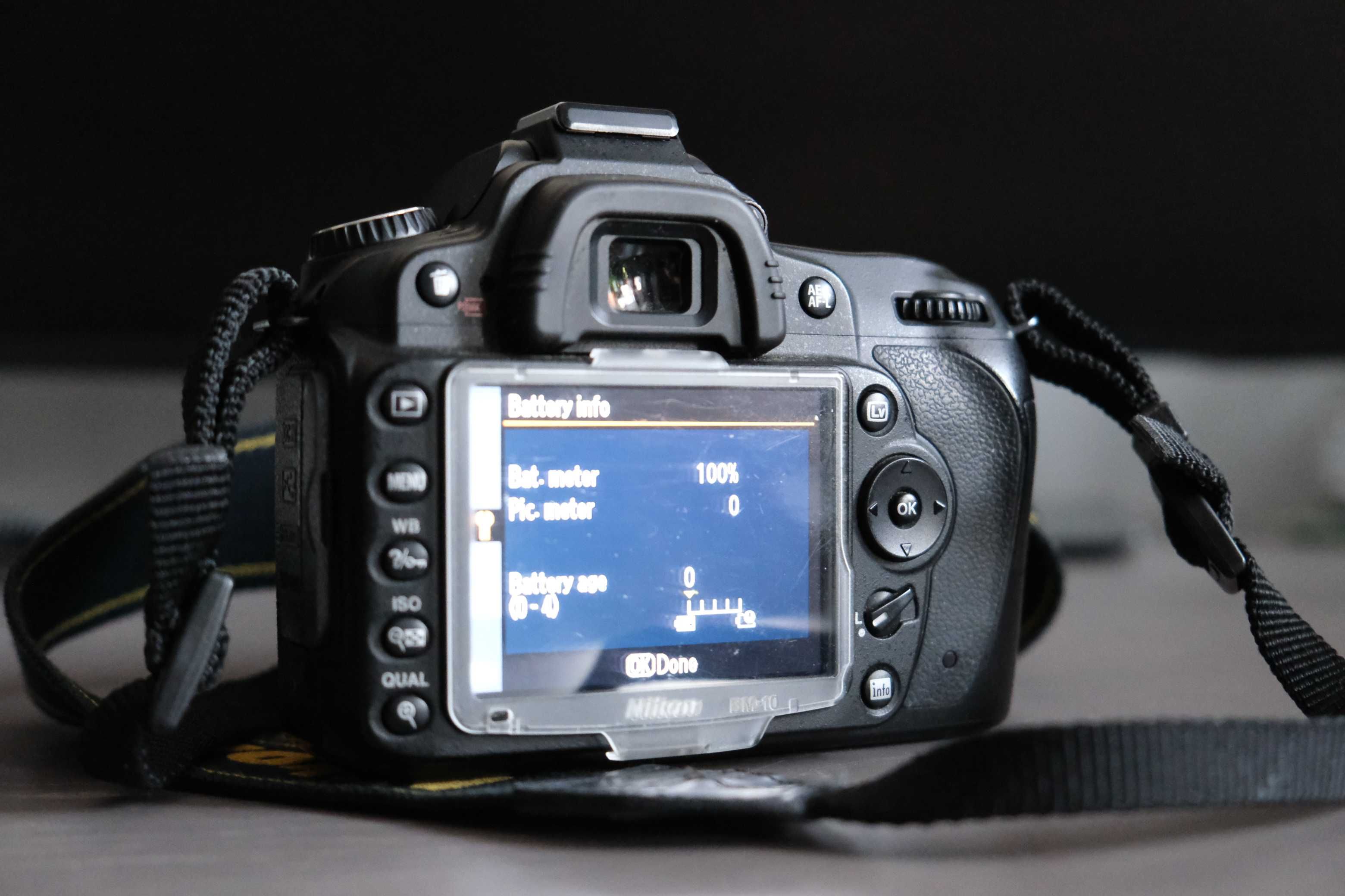 Фотоапарат Nikon D90, сумка до нього, 2 аккумулятора та пульт