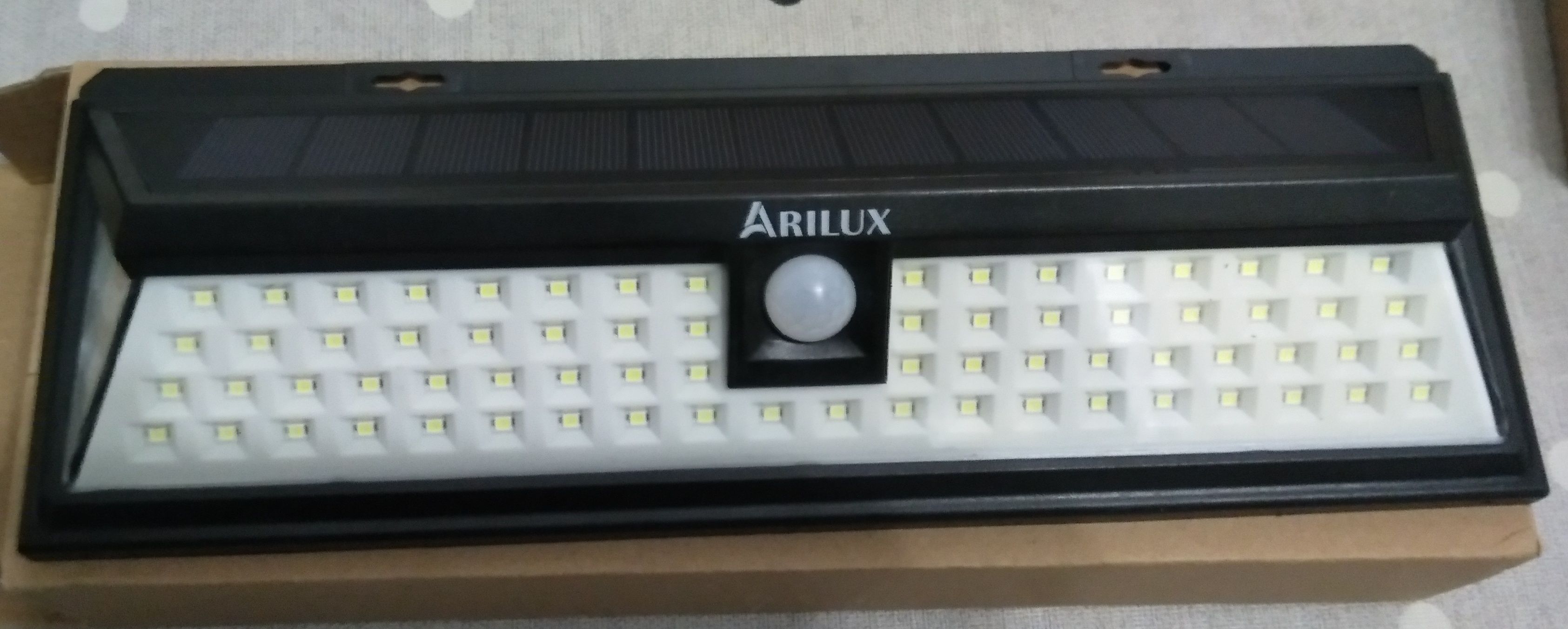 Уличные Светильники ARILUX PL-SL12 LED детектор движения и солн панель