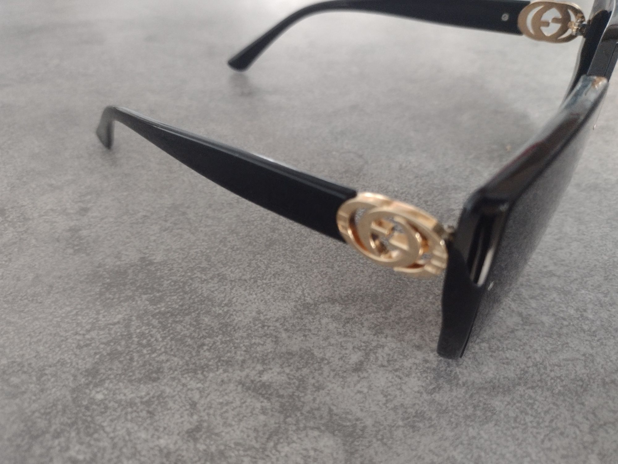Okulary przeciwsłoneczne typu Chanel